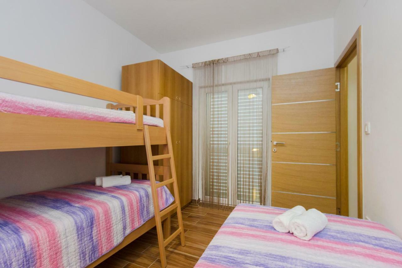 Apartmani Skelin***/**** Kastela Exterior photo